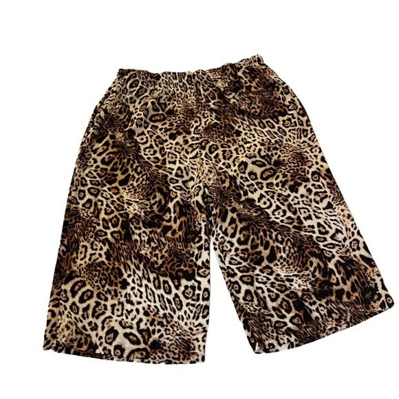 Women's Animal Printed Wide- Leg Pants Side Pockets - Plus Size - Picture 2 of 15